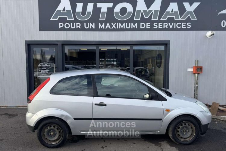 Ford Fiesta 1.3i 2002 BERLINE Ambiente PHASE 1 - <small></small> 2.990 € <small>TTC</small> - #5