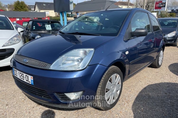 Ford Fiesta 1.3i 70cv Senso - <small></small> 2.990 € <small>TTC</small> - #1