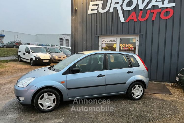 Ford Fiesta 1.4 16v 80ch ghia 5p - <small></small> 3.990 € <small>TTC</small> - #4