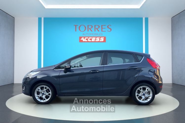 Ford Fiesta 1.4 97ch TITANIUM 5P BVM - <small></small> 7.990 € <small>TTC</small> - #1