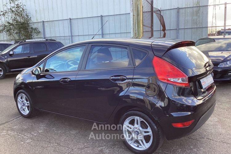 Ford Fiesta 1.4 TDCI  Titanium - <small></small> 5.950 € <small>TTC</small> - #8