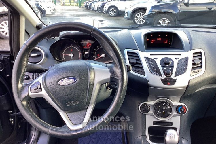 Ford Fiesta 1.4 TDCI  Titanium - <small></small> 5.950 € <small>TTC</small> - #23