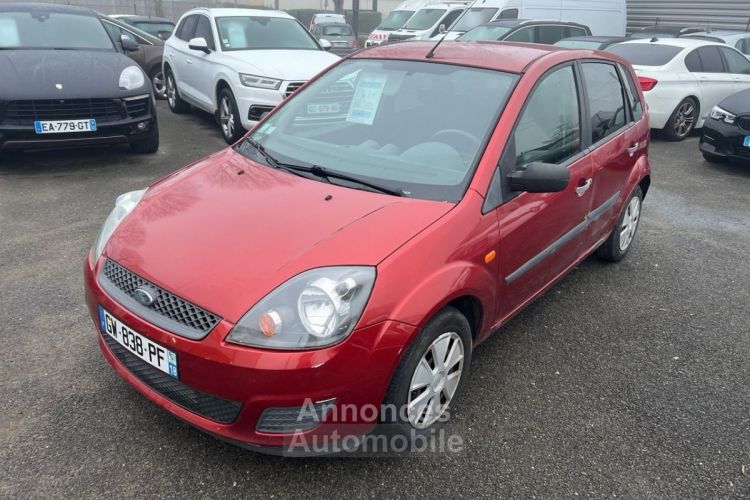 Ford Fiesta 1.4 TDCI 68CH TREND 5P - <small></small> 3.500 € <small>TTC</small> - #2