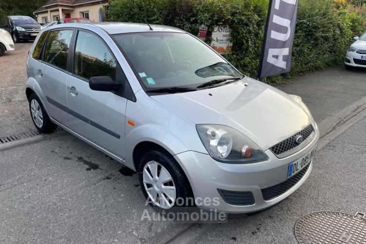 Ford Fiesta 1.4 TDCI 68CV - <small></small> 3.990 € <small>TTC</small> - #3