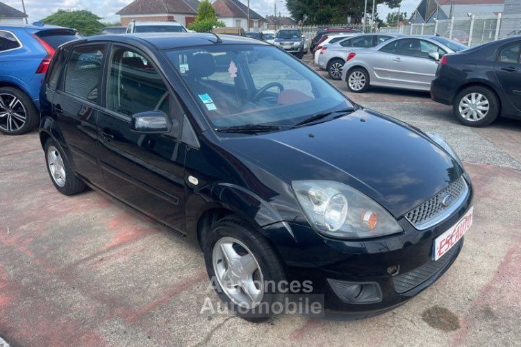 Ford Fiesta 1,4 TDCi 70 CV CLIM 4CV - <small></small> 3.290 € <small>TTC</small> - #7