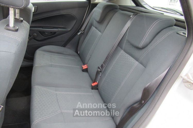 Ford Fiesta 1.4 TDCI 70CH FAP TREND PACK 5P - <small></small> 5.990 € <small>TTC</small> - #9