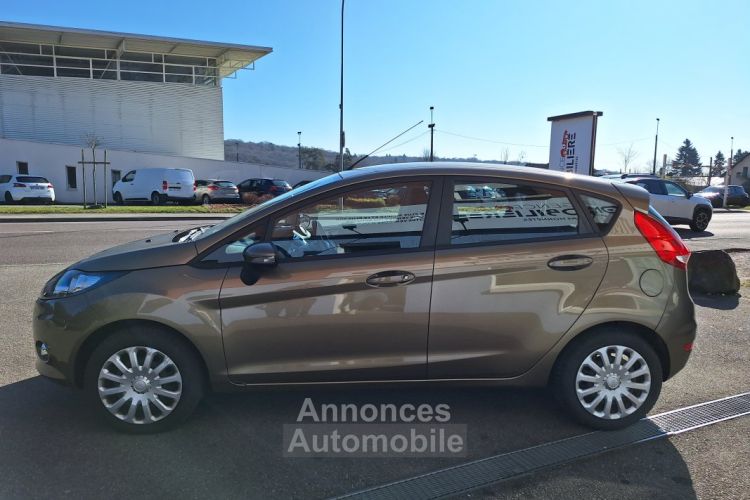 Ford Fiesta 1.4 TDCi 70cv Trend 5P 2ème main - <small></small> 5.990 € <small>TTC</small> - #4