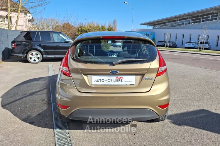 Ford Fiesta 1.4 TDCi 70cv Trend 5P 2ème main - <small></small> 5.990 € <small>TTC</small> - #6