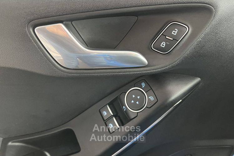 Ford Fiesta 1,5 200 EDITION PACK PERFORMANCE GPS CAMERA FULL LED REGULATEUR LIMITEUR CARPLAY PACK HIVER H - <small></small> 26.990 € <small>TTC</small> - #31