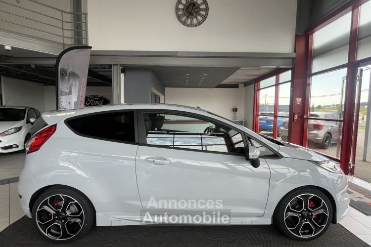 Ford Fiesta 1,6 200 EDITION LIMITED PACK PERFORMANCE GPS CAMERA HIFI SONY REGULATEUR KEYLESS RECARO PACK  - <small></small> 19.990 € <small>TTC</small> - #3