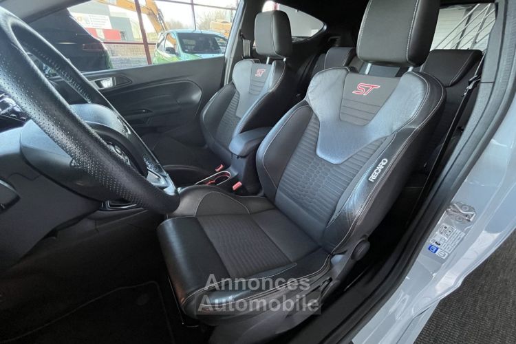 Ford Fiesta 1,6 200 EDITION LIMITED PACK PERFORMANCE HIFI SONY REGULATEUR RECARO HIVER PARK PILOT EC - <small></small> 18.990 € <small>TTC</small> - #5