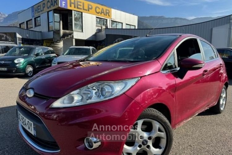 Ford Fiesta 1.6 TDCI 90CH GHIA 5P - <small></small> 5.490 € <small>TTC</small> - #1