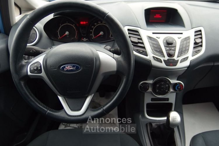Ford Fiesta 1.6 TDCI 95CH FAP ECONETIC 5P - <small></small> 5.490 € <small>TTC</small> - #13