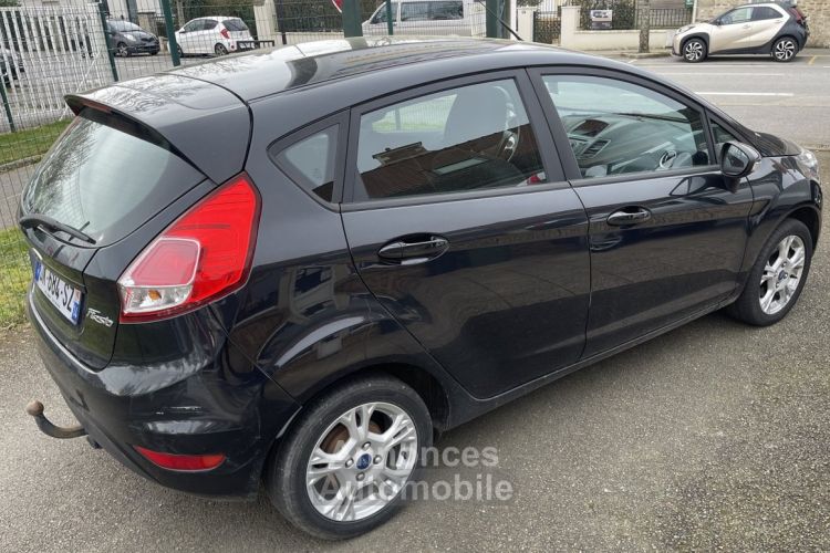 Ford Fiesta 1.6 TDCI 95CH FAP EDITION 5P - <small></small> 4.590 € <small>TTC</small> - #2