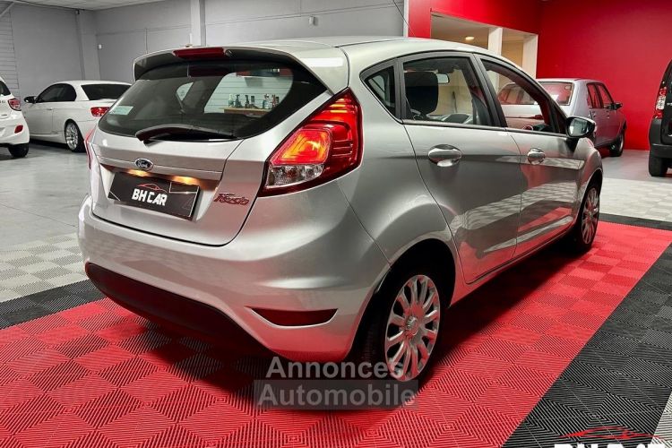 Ford Fiesta 5 Portes Edition VI Phase 2 16v 1.2i 82 cv - <small></small> 6.690 € <small>TTC</small> - #6