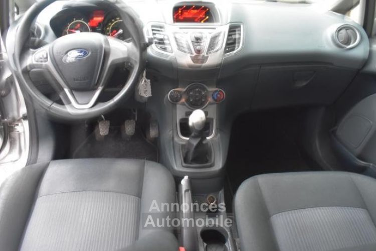 Ford Fiesta Fiësta 1.25i - <small></small> 5.490 € <small>TTC</small> - #11