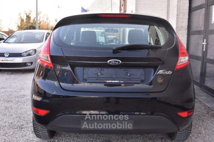 Ford Fiesta 1.25i Champions League - <small></small> 6.500 € <small>TTC</small> - #2