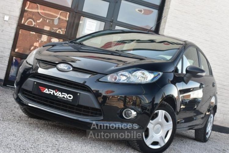 Ford Fiesta 1.25i Champions League - <small></small> 6.500 € <small>TTC</small> - #10