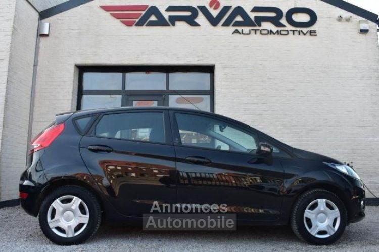 Ford Fiesta 1.25i Champions League - <small></small> 6.500 € <small>TTC</small> - #11