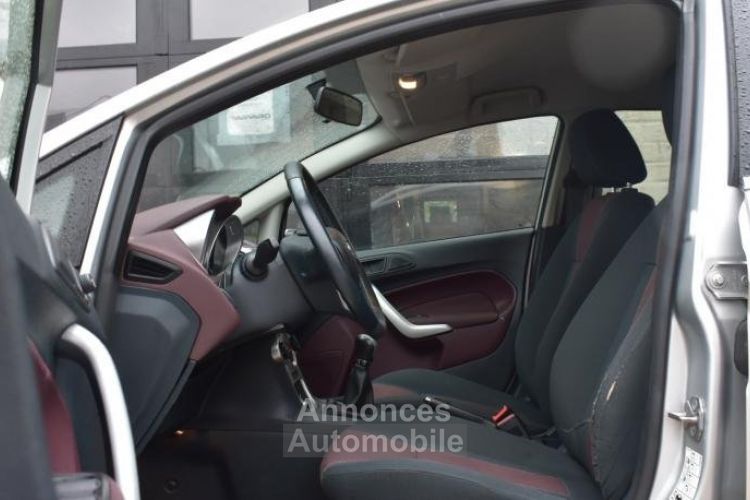 Ford Fiesta Fiësta 1.25i Titanium - <small></small> 6.500 € <small>TTC</small> - #12