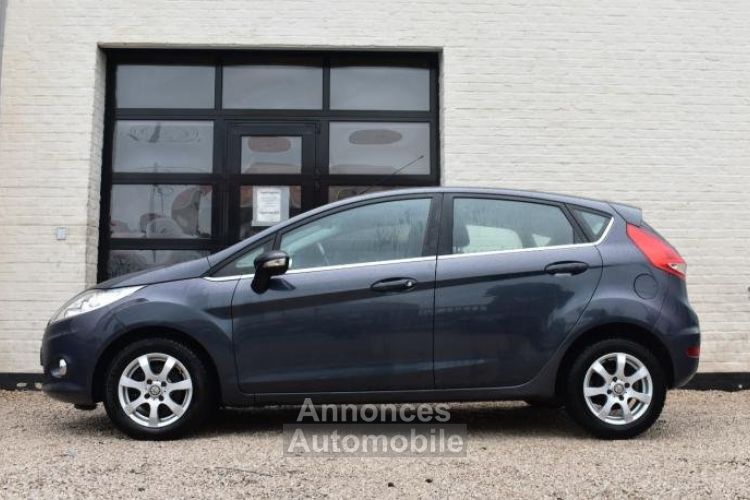 Ford Fiesta Fiësta 1.4i Titanium - <small></small> 6.500 € <small>TTC</small> - #18