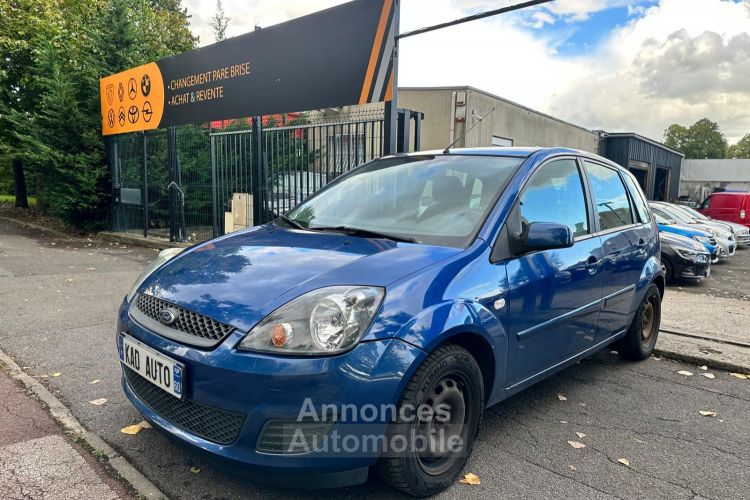 Ford Fiesta FORD FIESTA IV (2) 1.6 STYLE BVA 5P - <small></small> 4.995 € <small>TTC</small> - #1