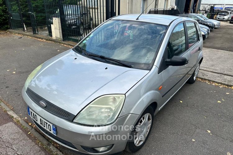 Ford Fiesta IV 1400 TDCI AMBIENTE 5P - <small></small> 2.995 € <small>TTC</small> - #1