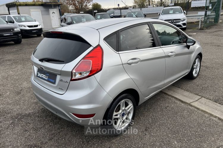 Ford Fiesta IV 1.5 TDCi 75ch 4cv 5Portes 5Places Régulateur ClimAuto - <small></small> 5.990 € <small>TTC</small> - #5