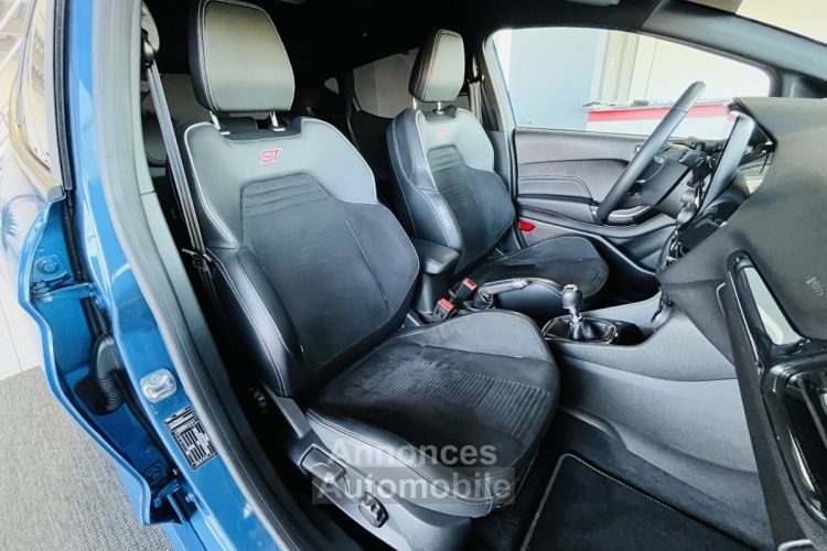 Ford Fiesta 1,5 200 GPS CAMERA REGULATEUR LIMITEUR APPLE CARPLAY BLUETOOTH HIFI B&O KEYLESS JANTES ALU - <small></small> 21.990 € <small>TTC</small> - #5