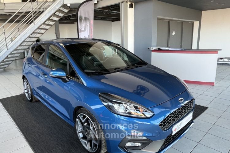 Ford Fiesta 1,5 200 GPS CAMERA REGULATEUR LIMITEUR APPLE CARPLAY BLUETOOTH HIFI B&O KEYLESS JANTES ALU - <small></small> 21.990 € <small>TTC</small> - #24