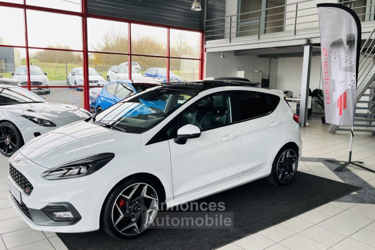 Ford Fiesta ST 1,5 200 PACK PERFORMANCE TOIT PANORAMIQUE GPS CAMERA KEYLESS APPLE CARPLAY FULL LED BLUETO - <small></small> 21.990 € <small>TTC</small> - #1