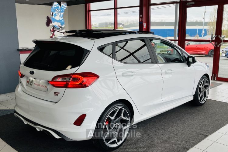 Ford Fiesta ST 1,5 200 PACK PERFORMANCE TOIT PANORAMIQUE GPS CAMERA KEYLESS APPLE CARPLAY FULL LED BLUETO - <small></small> 21.990 € <small>TTC</small> - #2