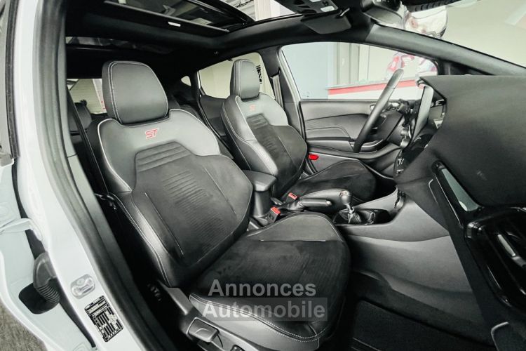 Ford Fiesta ST 1,5 200 PACK PERFORMANCE TOIT PANORAMIQUE GPS CAMERA KEYLESS APPLE CARPLAY FULL LED BLUETO - <small></small> 21.990 € <small>TTC</small> - #5