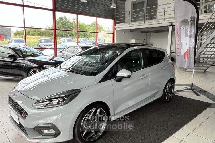 Ford Fiesta ST 1,5 200 TOIT PANORAMIQUE GPS KEYLESS APPLE CARPLAY RECARO FULL LED BLUETOOTH HIFI B&O REGU - <small></small> 22.990 € <small>TTC</small> - #1