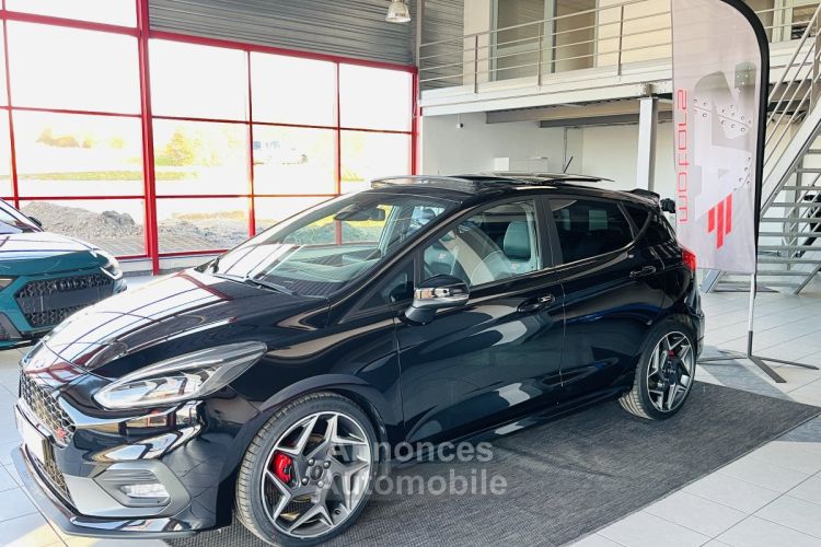 Ford Fiesta 1,5 200 TOIT PANORAMIQUE OUVRANT GPS CAMERA APPLE CARPLAY FULL LED BLUETOOTH HIFI B&O REGU - <small></small> 21.990 € <small>TTC</small> - #1