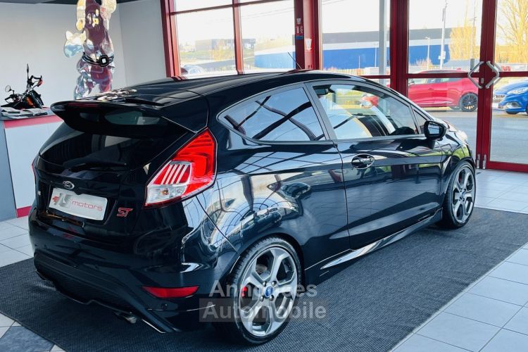 Ford Fiesta ST 1,6 182 PACK PERF GPS CAMERA KEYLESS HIFI SONY PARK PILOT PACK HIVER REGULATEUR DANS UN EX - <small></small> 15.990 € <small>TTC</small> - #2