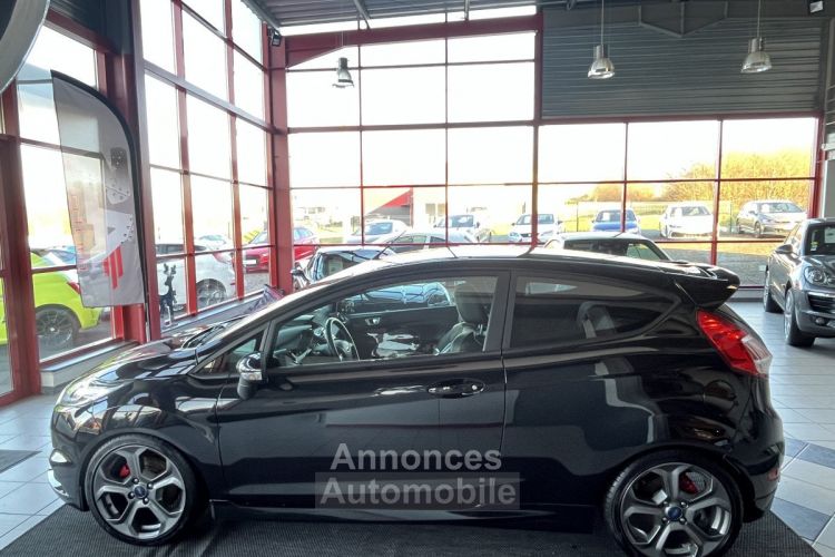 Ford Fiesta ST 1,6 182 PACK PERF GPS CAMERA KEYLESS HIFI SONY PARK PILOT PACK HIVER REGULATEUR DANS UN EX - <small></small> 15.990 € <small>TTC</small> - #20