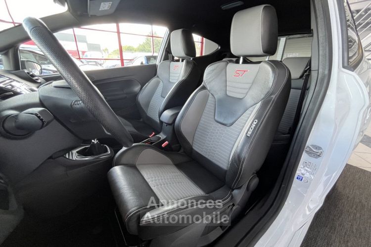 Ford Fiesta ST 1,6 182 PACK PERFORMANCE CAMERA KEYLESS SONY PACK HIVER RECARO BLUETOOTH EXCELLENT ETAT - <small></small> 17.990 € <small>TTC</small> - #5