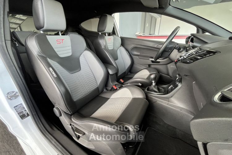 Ford Fiesta ST 1,6 182 PACK PERFORMANCE CAMERA KEYLESS SONY PACK HIVER RECARO BLUETOOTH EXCELLENT ETAT - <small></small> 17.990 € <small>TTC</small> - #6