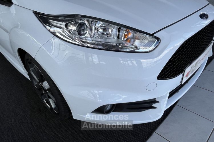 Ford Fiesta ST 1,6 182 PACK PERFORMANCE CAMERA KEYLESS SONY PACK HIVER RECARO BLUETOOTH EXCELLENT ETAT - <small></small> 17.990 € <small>TTC</small> - #22