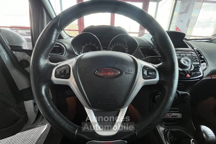 Ford Fiesta ST 1,6 200 EDITION LIMITED PACK PERF GPS CAMERA REGULATEUR KEYLESS SONY PARK PILOT BLUETOOTH  - <small></small> 17.990 € <small>TTC</small> - #9