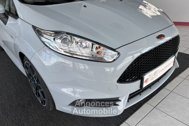 Ford Fiesta ST 1,6 200 EDITION LIMITED PACK PERF GPS CAMERA REGULATEUR KEYLESS SONY PARK PILOT BLUETOOTH  - <small></small> 17.990 € <small>TTC</small> - #22