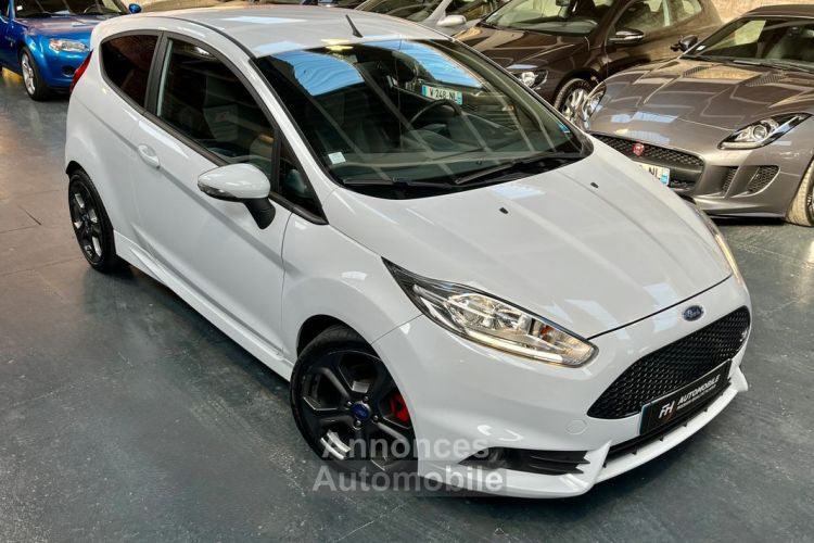 Ford Fiesta 1.6L EcoBoost 182 ch Régulateur, Bluetooth & Sièges Chauffants Historique complet sur factures État exceptionnel - <small></small> 14.780 € <small>TTC</small> - #4