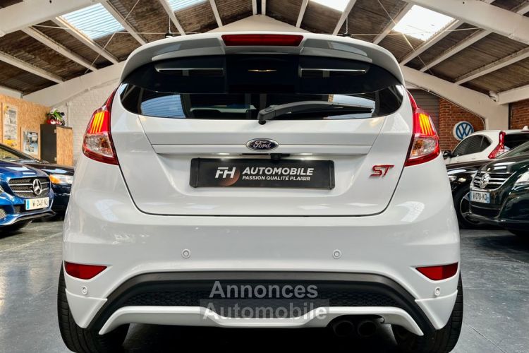 Ford Fiesta 1.6L EcoBoost 182 ch Régulateur, Bluetooth & Sièges Chauffants Historique complet sur factures État exceptionnel - <small></small> 14.780 € <small>TTC</small> - #10