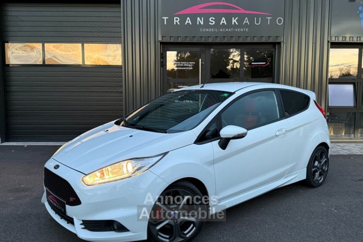 Ford Fiesta st 182 ch pack perf avec ges baquet radar de recul chauffants - <small></small> 11.490 € <small>TTC</small> - #1