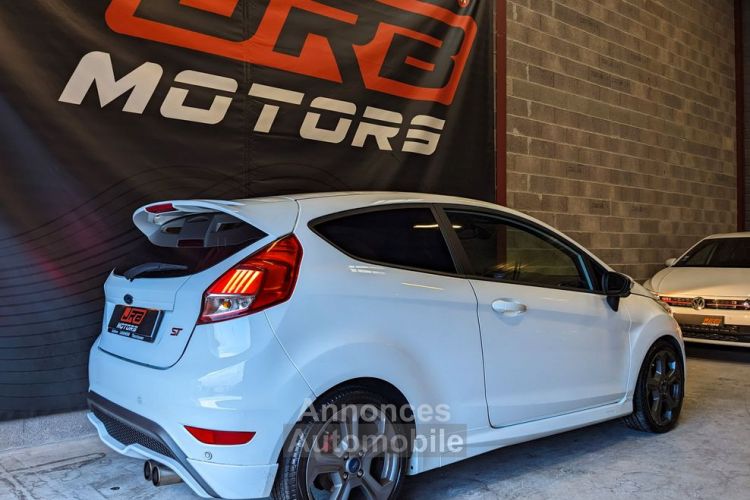 Ford Fiesta ST 182 Mk7 Régulateur Pack Performance 1 & 2 GPS Radars Recaro Cuir Sony Suivie - <small></small> 14.490 € <small>TTC</small> - #5