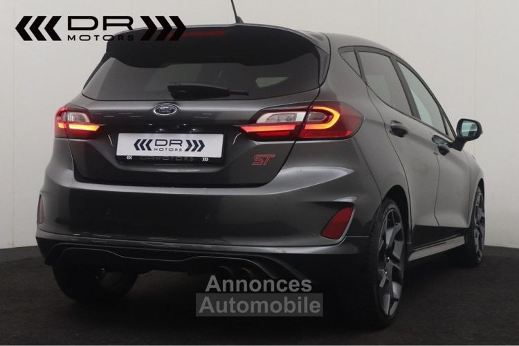 Ford Fiesta ST - BANG & OLUFSEN CARPLAY KEYLESS ENTRY - <small></small> 21.995 € <small>TTC</small> - #5