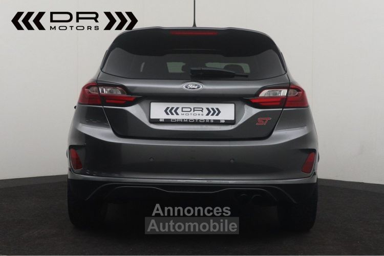 Ford Fiesta ST - BANG & OLUFSEN CARPLAY KEYLESS ENTRY - <small></small> 21.995 € <small>TTC</small> - #6