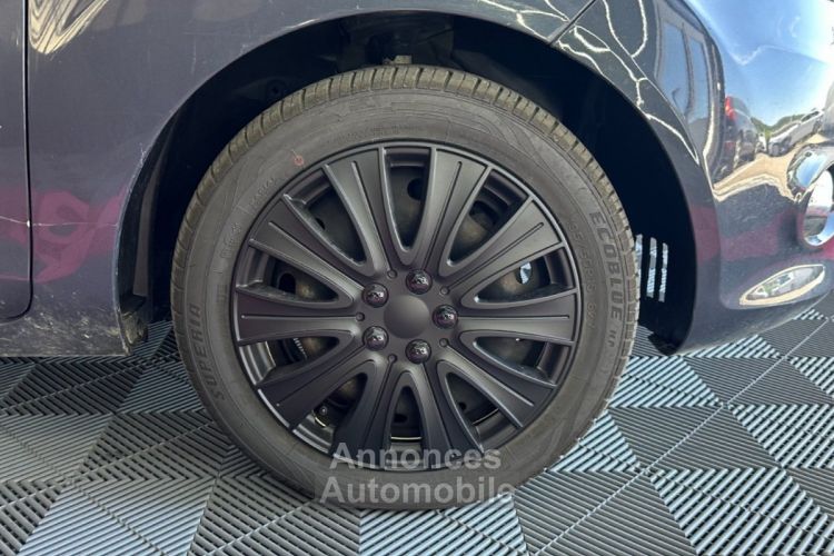 Ford Fiesta titanium 82 ch 5 portes courroie ok - <small></small> 6.490 € <small>TTC</small> - #22