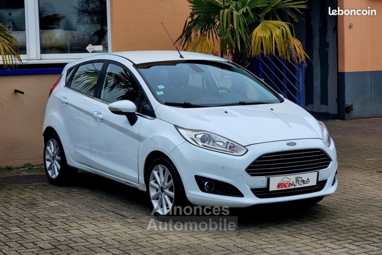 Ford Fiesta VI 1.0 ECOBOOST 125 Cv S&S TITANIUM 5P 1 ERE MAIN - <small></small> 6.900 € <small>TTC</small> - #1